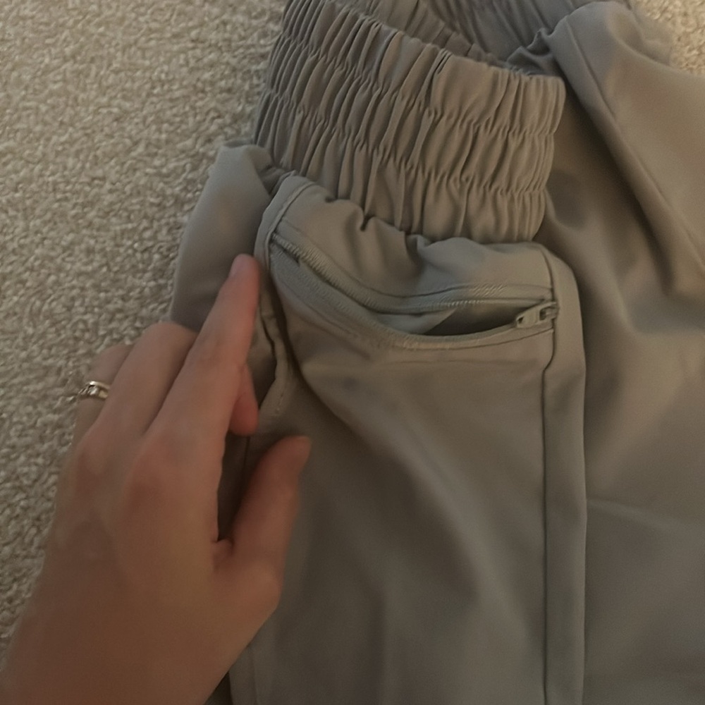 Workout shorts - Picture 3 of 3